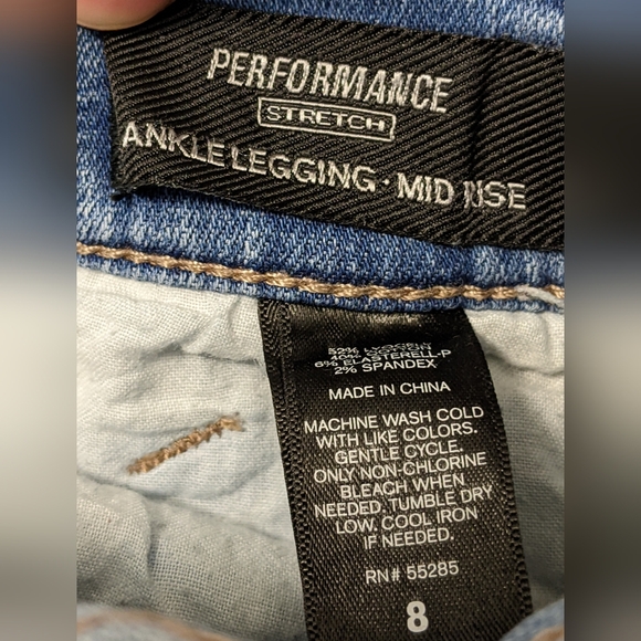 Express Jeans Distressed Ankle Legging - Picture 4 of 4